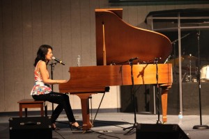 IMG_2077 LL piano